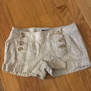 Express size 00 Linen Women's Cream Shorts